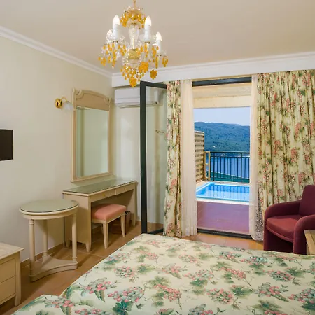 Ξενοδοχείο Cnic Paleo Artnouveau (adults Only) Παλαιοκαστρίτσα