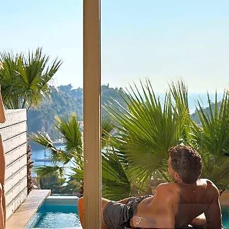 Cnic Paleo Artnouveau (adults Only) Hotel 4*