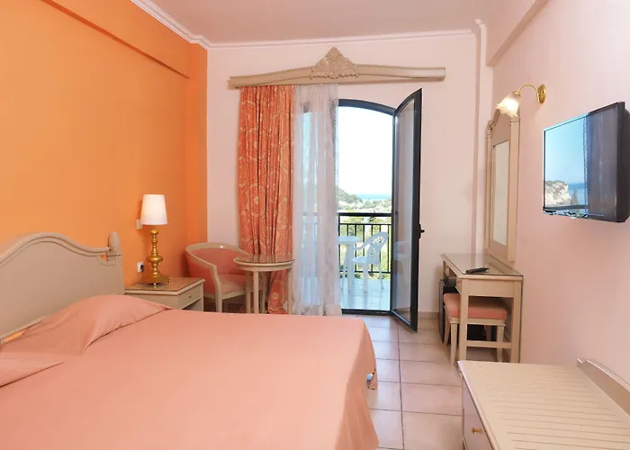 Cnic Paleo Artnouveau - Adults Only מלון 4*