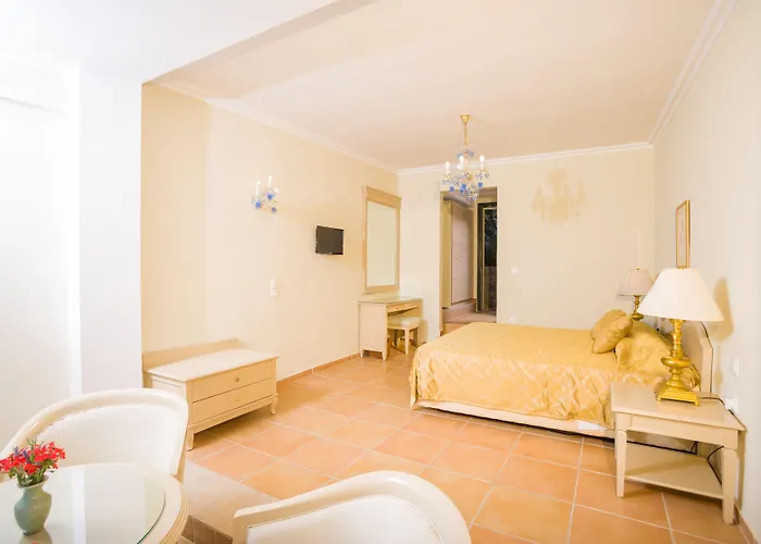Hotel Cnic Paleo Artnouveau - Adults Only 4*